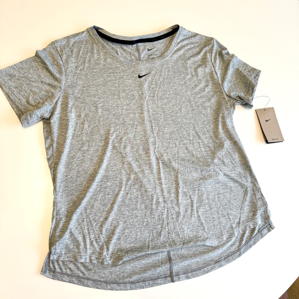 Nike Dri-Fit Short Sleeve Training Top, size M